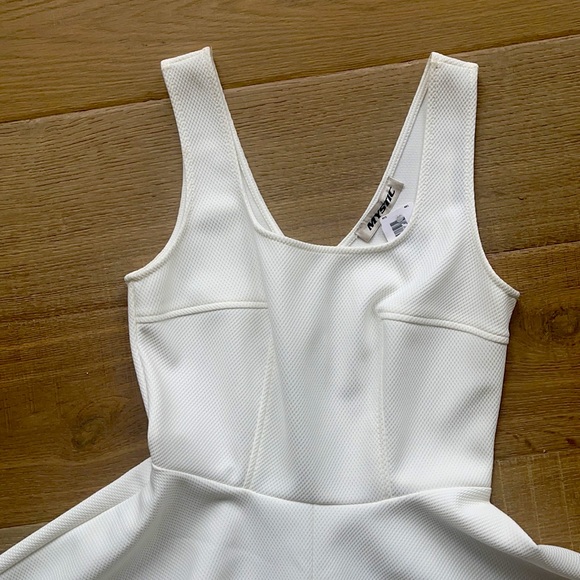 NWT Mystic fit and flare white dress - Picture 2 of 5